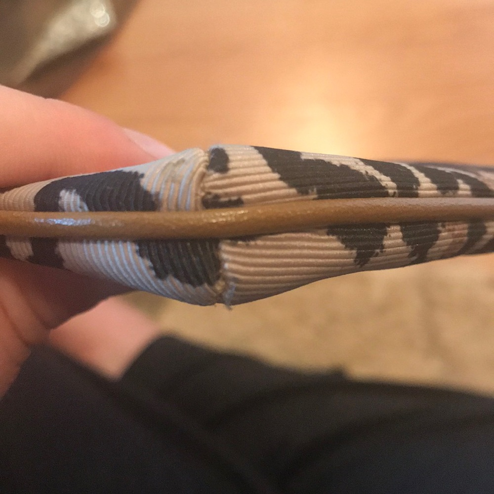 Coach wristlet - Picture 6 of 7